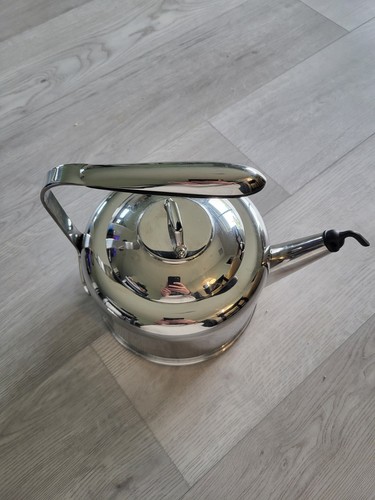 All Clad 2-Quart Tea Kettle Stainless Steel Cantalever Handle w/Whistle