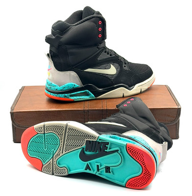 VINTAGE - Nike Air Command Force 'Spurs' - Size 8.5 - 684715-001