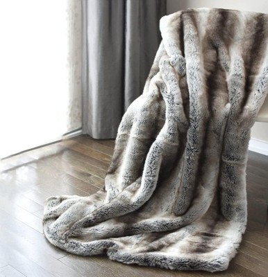 Eikei Luxury Faux Fur Throw Blanket Super Soft Oversized Chinchilla 60Wx70L NEW