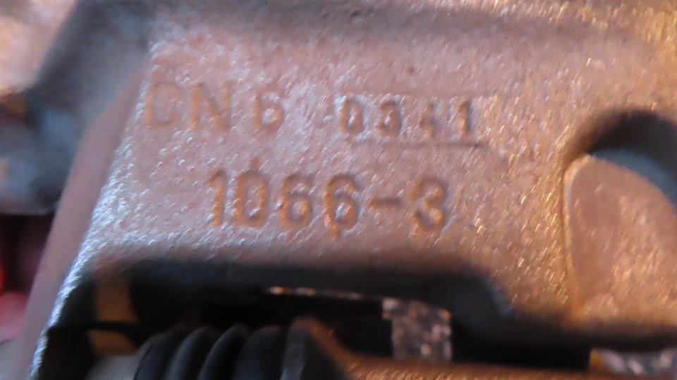 Pinza de freno trasera derecha e izquierda VOLVO 780 Coupe Bertone 1066-3 2269-2 Foto 3 de 4