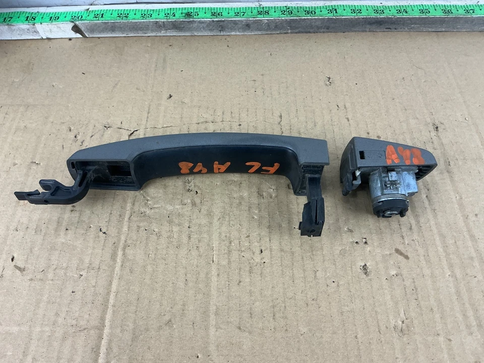 Land Rover Range Rover Sport 2006-2013 manija de puerta exterior delantera izquierda fabricante de equipos originales Foto 4 de 4