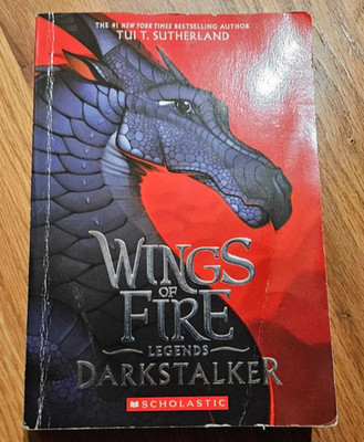 Darkstalker (Wings of Fire: Legends) by Tui T. Sutherland Paperback