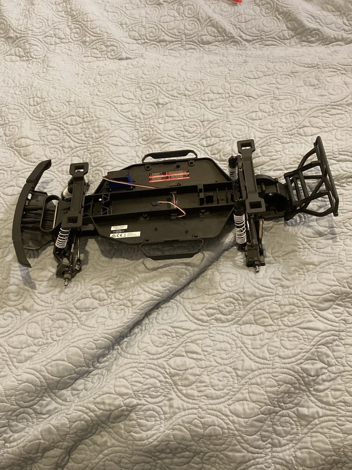 Nuevo deslizador Traxxas Raptor, amortiguadores, parachoques, servo, alta gravedad central de alta resistencia Foto 2 de 4