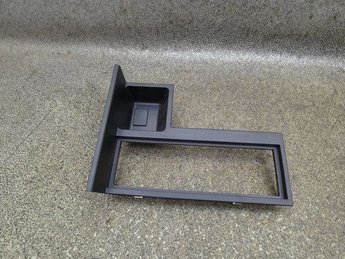 Front trunk storage compartment trim