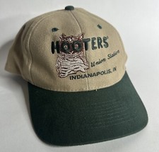 VTG Vintage Hooters Snapback Beige Green Indianapolis USA Made Embroidered 90s