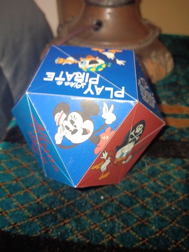 2022 Disney Cruise Line Mickey Mouse and Friends Rubik's Cube Puzzle “RARE” - Picture 5 of 11