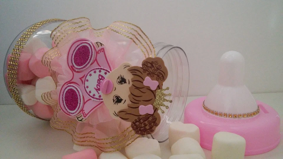 Centro de mesa Princesa biberón grande baby shower es una niña alcancía mesa decoración Foto 2 de 4