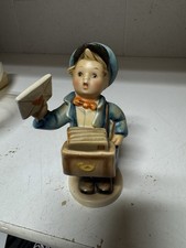 VTG Goebel Hummel POSTMAN #119 TMK5 Boy Delivering Mail Figurine 5 1/2  EVC