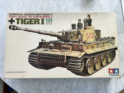 Tamiya 1:25 WWII Pz.Kpfw.VI Tiger I Sd.Kfz. 181 German Heavy Tank Model Kit, NIB