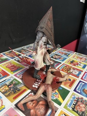 Pyramid Head Silent Hill 2 Figure Diorama Bloody Base Silent Hill Series
