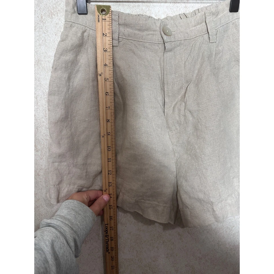 Bella Dahl Women's Natural Linen Shorts Size Medium Pleated Casual Shell Button - Image 2 of 4