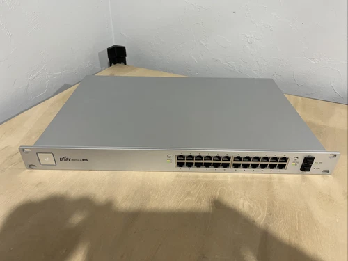 Ubiquiti UniFi Managed PoE+ Gigabit 24-Port Switch SFP US-24-250W