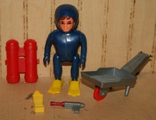 Vintage Eldon 1968 BILLY BLASTOFF SCUBA SCOUT Figure w/ Weapon Parts Lot