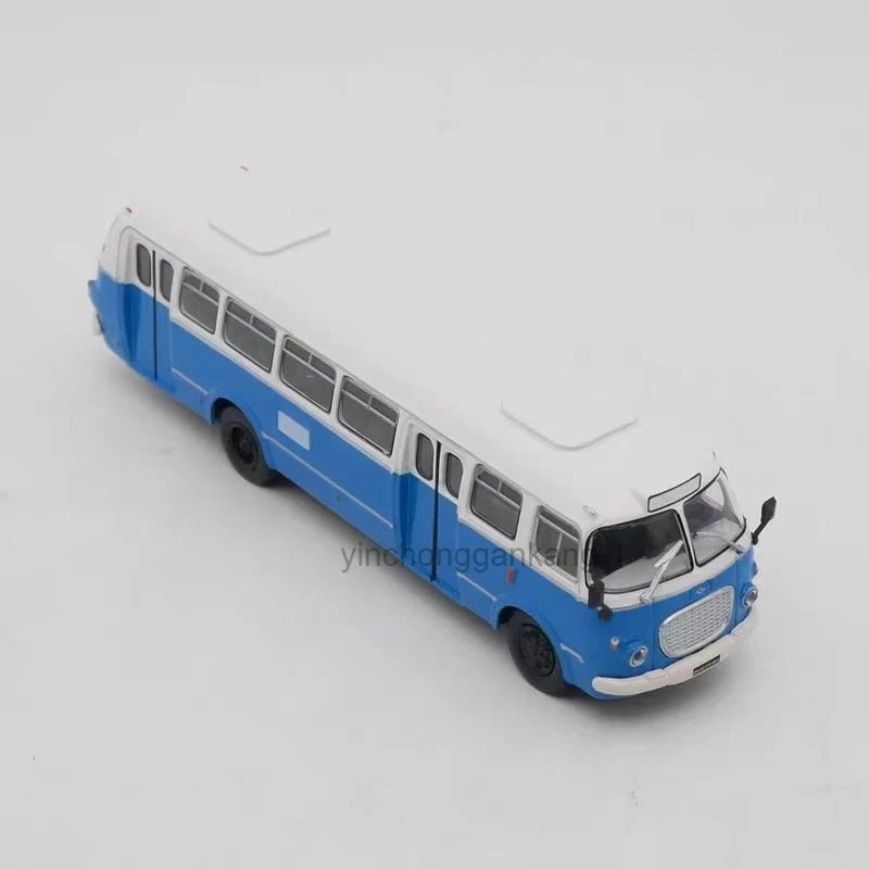 Ixo 1:72 is a Jelcz 272 MEX bus die-cast model. - Image 3 of 4