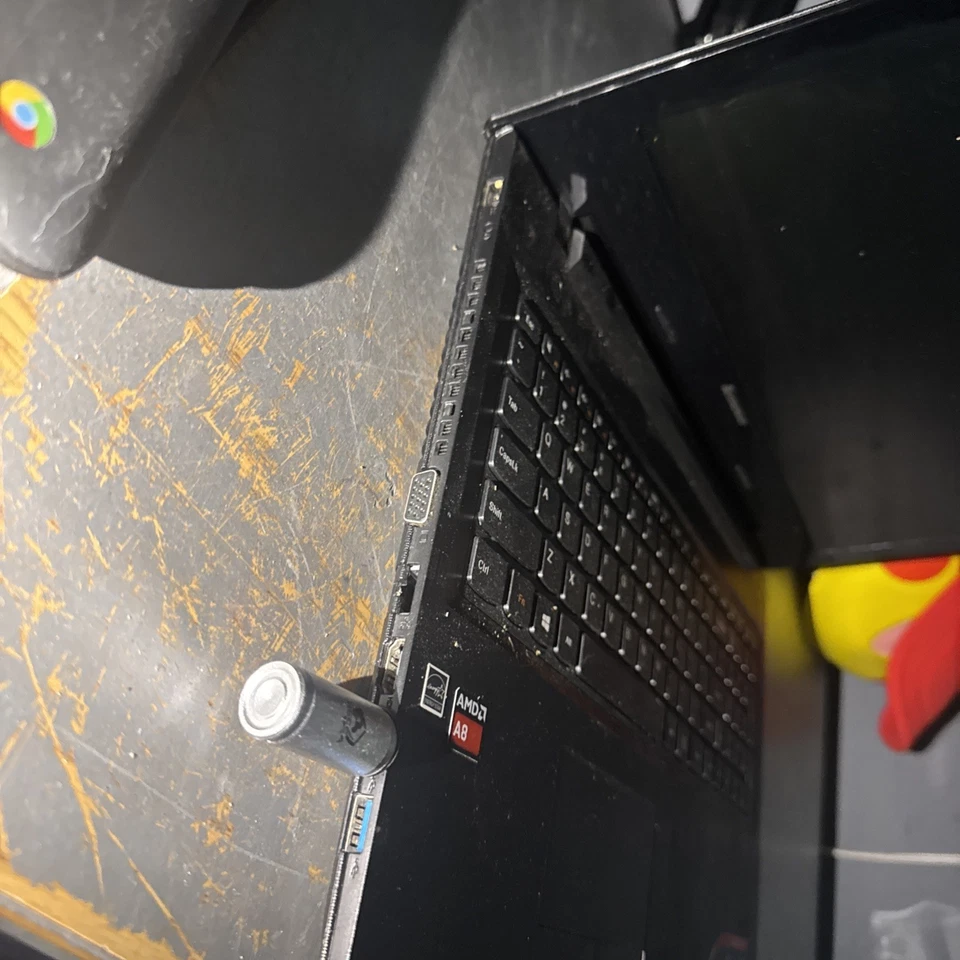 Lenovo G51 15.6" HD Laptop, AMD 4-Core A8 CPU, 12GB RAM, 1TB HDD, DVDRW, Black - Image 3 of 4