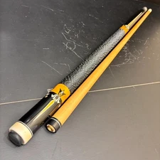 Aska Billiard Cue 58.3in 19.3oz Used with Minor Damage kk2