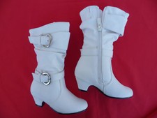 GIRLS BOOTS SIZES 9-4 WHITE