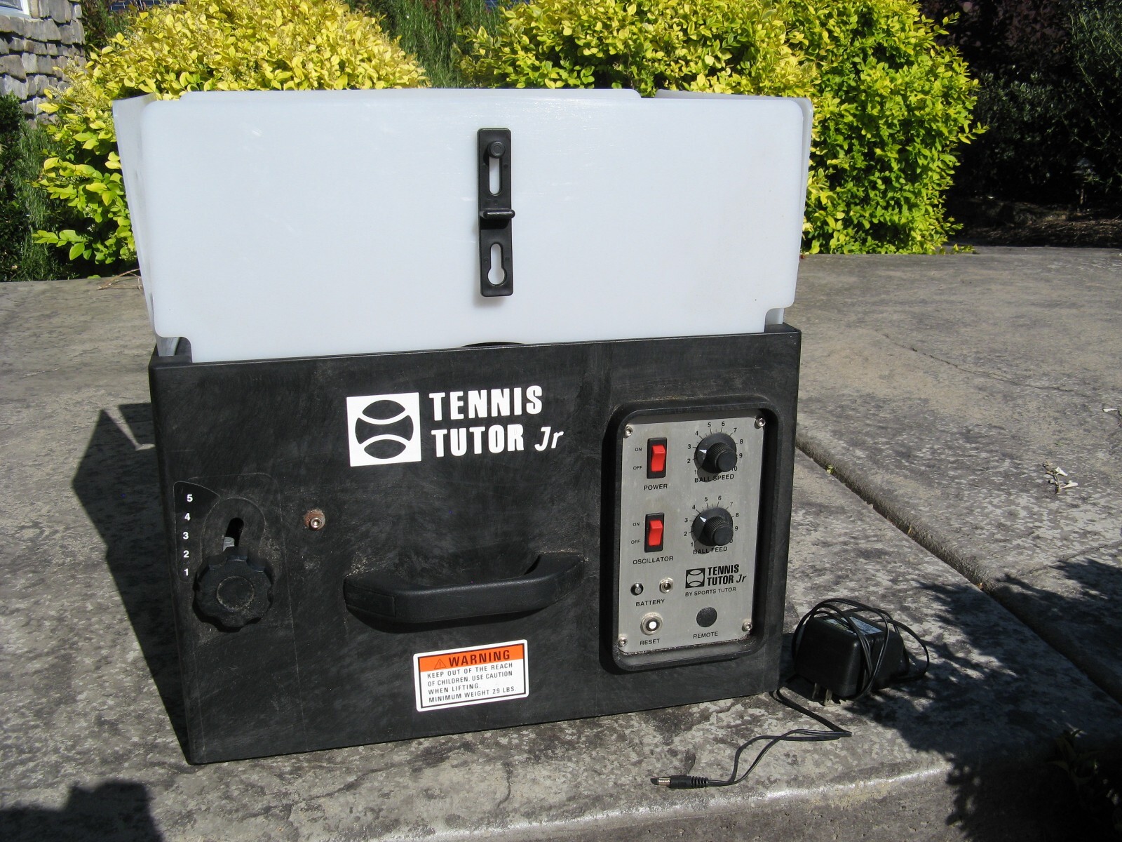 Tennis Tutor Jr Tennis Ball Throwing Machine Needs New Battery eBay