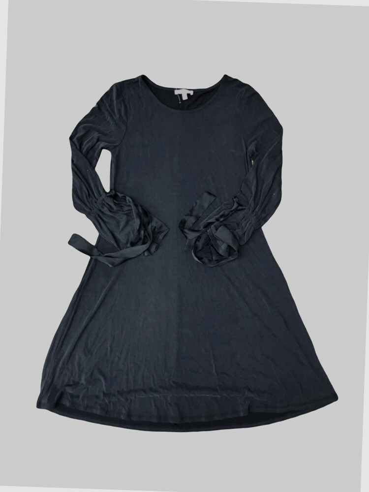 neiman marcus fit and flare dresses $150 Neiman Marcus Women's Black Full Sleeve Fit & Flare Shift Dress Size S