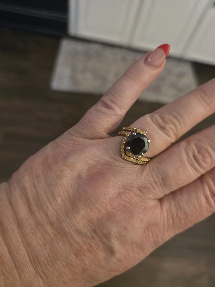 Anillo de diamantes naturales de moissanita negra y oro crudo de 5,25 quilates talla 7,5 Foto 2 de 4