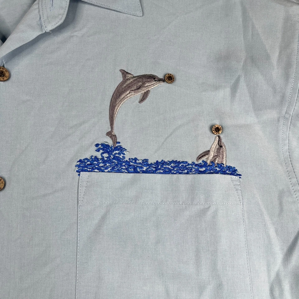 Camisa Bamboo Cay XL Azul Delfín Bordada Informal Abotonada Manga Corta Para Hombre Foto 2 de 4