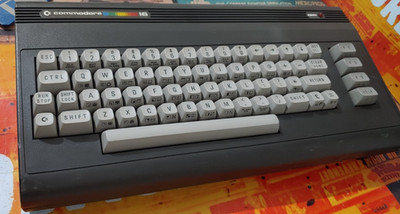 Commodore C 16 1985 (+  Netzteil) works 8-bit 294121 .264 classic computer
