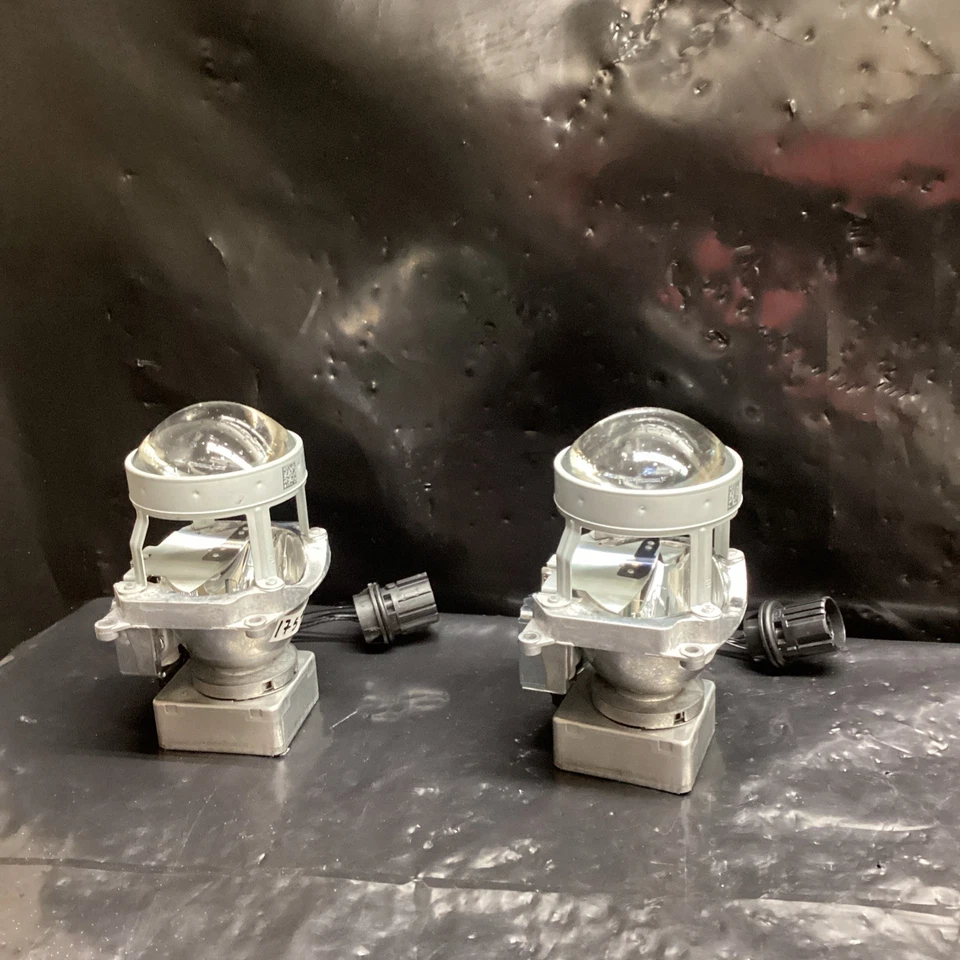 Audi A4 Premium 2017-20 OEM faros de xenón portador de lente interior 1307210019 5107 Foto 3 de 4