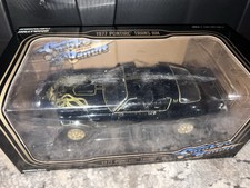 Greenlight Hollywood - 1977 Pontiac Trans AM - SMOKEY AND THE BANDIT - 1:24