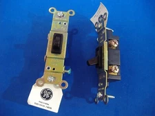LOT OF TWO BROWN GE CLASSIC VINTAGE 15 AMP WALL SWITCH GROUNDED SINGLE POLE