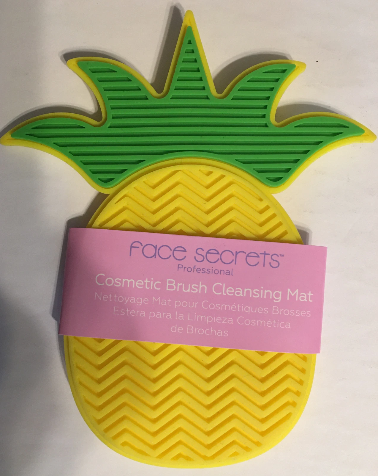 Face Secrets Cosmetics Brush Cleansing Mat