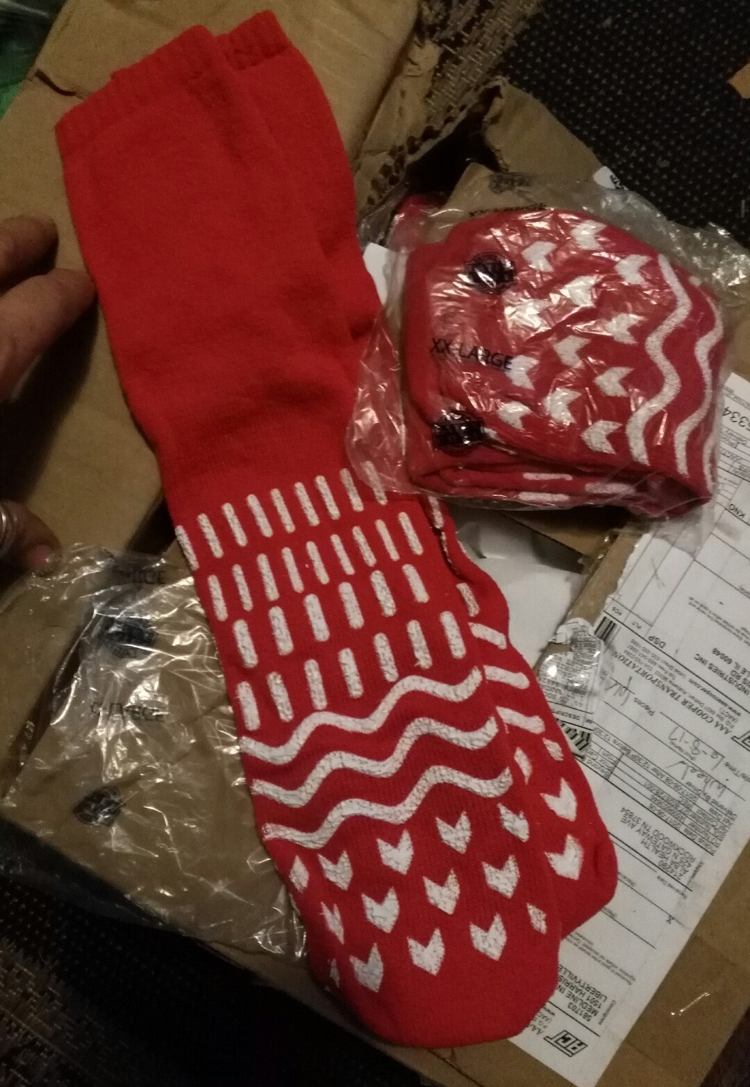 Lot of two pair safety Comfort double sided nonslip socks XXL red Free