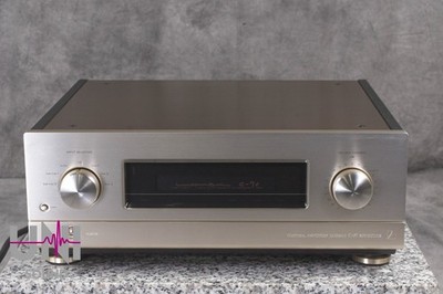 Luxman C-7f Stereo Control Amplifier is in Excellent Condition.