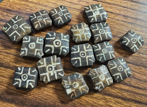 Lot of 15 Ancient square cruciform pumtek pyu bead collectable