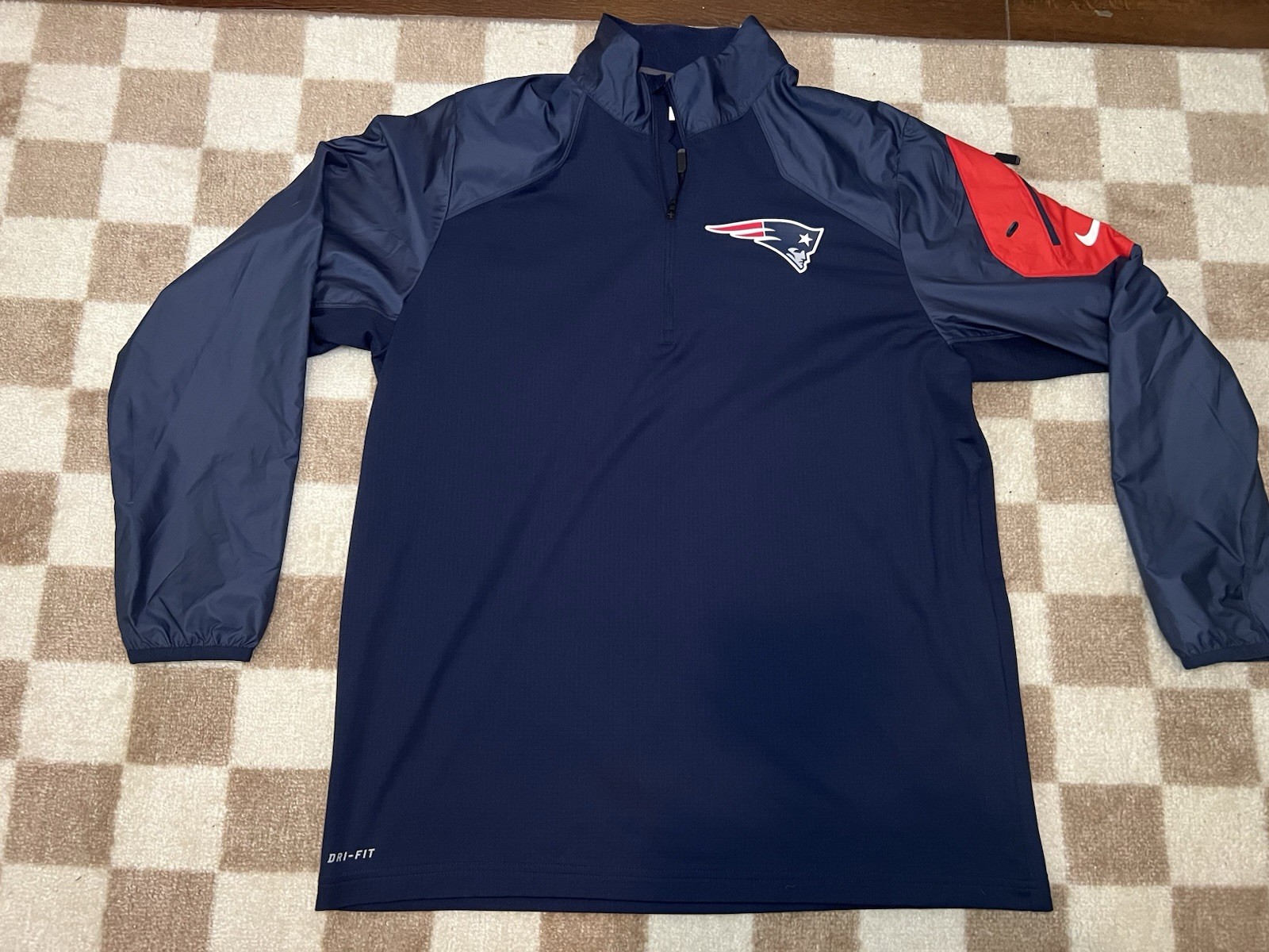 SACAI X NIKE Giacca a vento New England Patriots Nike Onfield blu navy 1 4 zip uomo taglia L