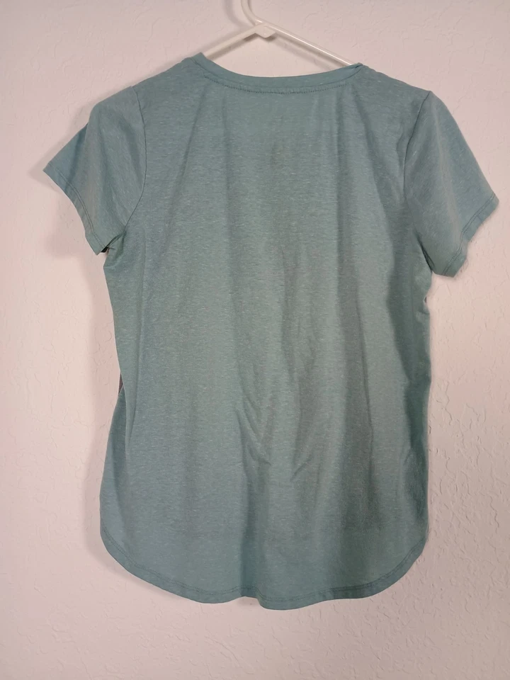 St. John's Bay Women's Petite Large PL Ombre Graphic Print T-Shirt Top Teal Gray - Image 3 of 4