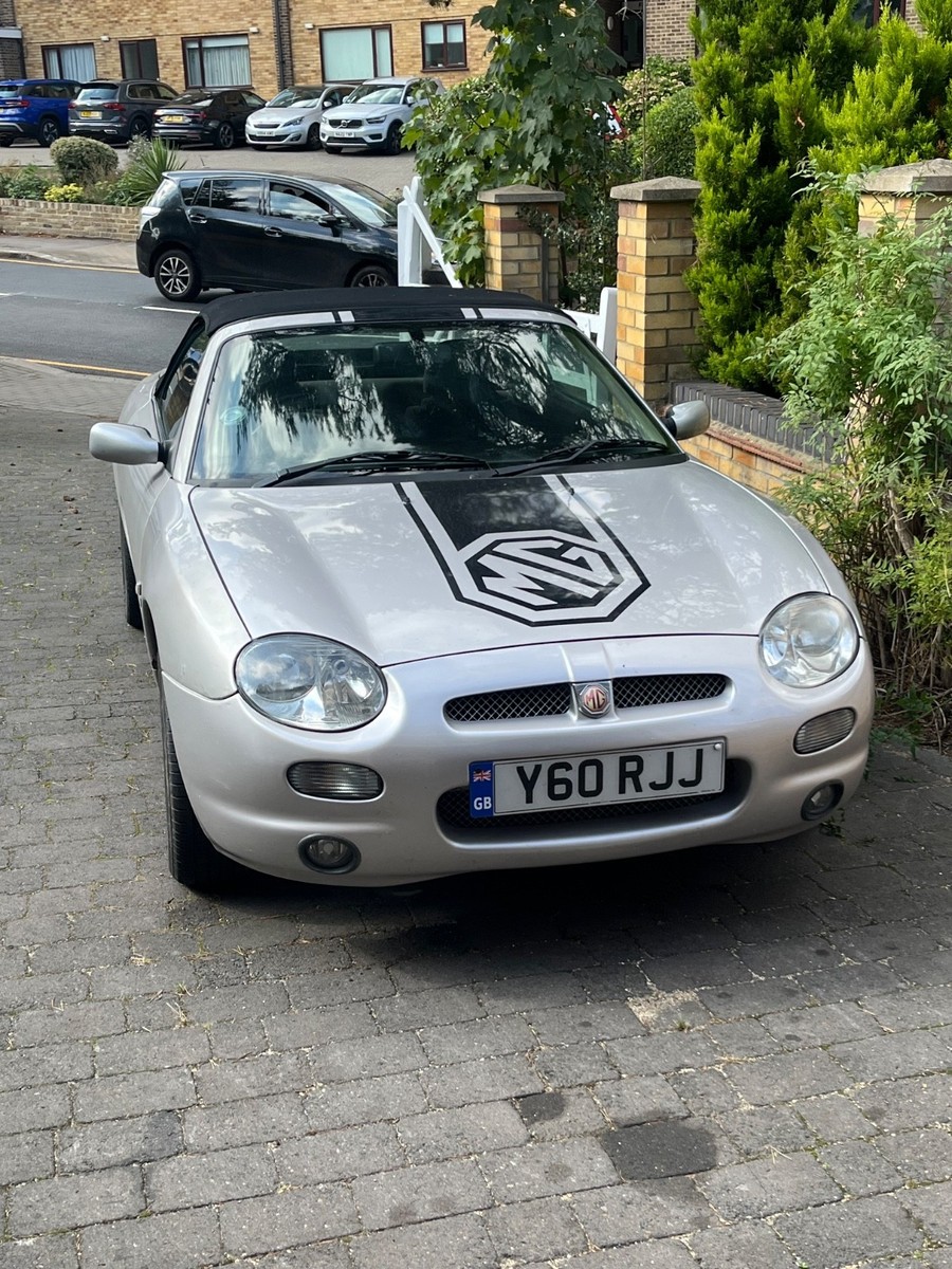 MG F