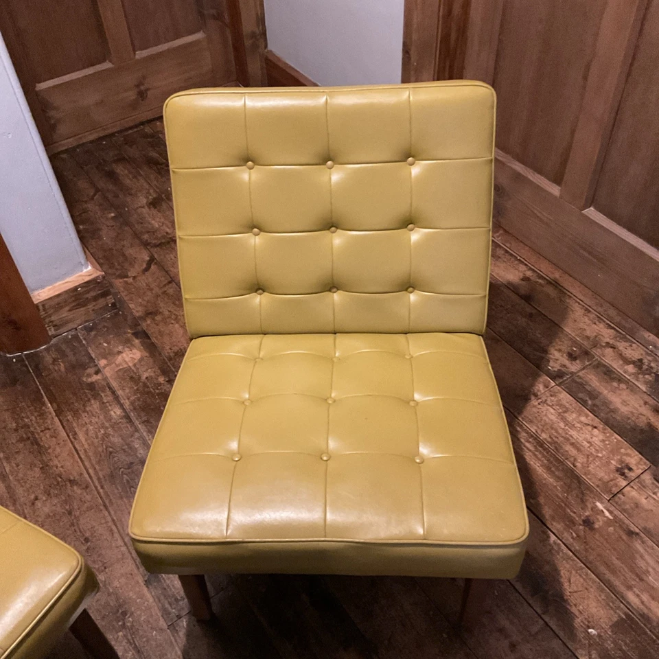 2 x Vintage Mid Century Modern Low Slung Leatherette Danish Chairs 1960s - Image 3 of 4