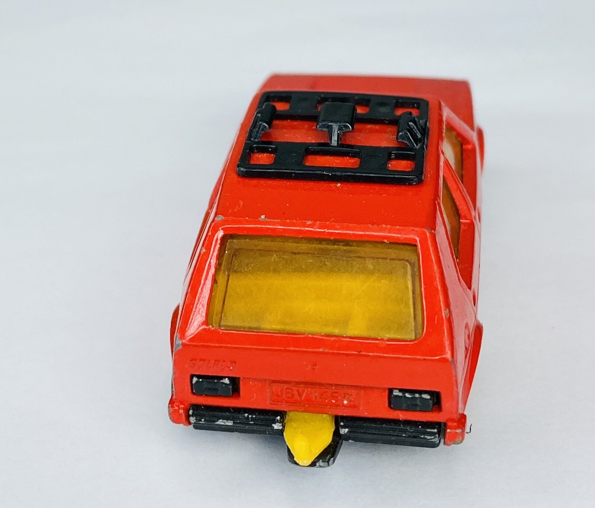 MATCHBOX Superfast 8 赤 ミニカーlesny MATCHBOX SUPERFAST #8 FORD MUSTANG - ORANGE-RED w/RED