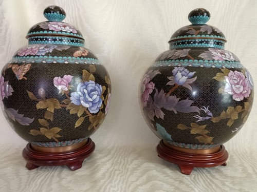 Outstanding XL Black Background Cloisonne Mid Century Pair Of Lidded Jars 14" - Picture 8 of 13