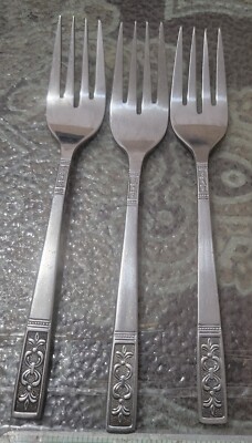 Customcraft Stainless CUS3 Fleur De Lis 6.25'' Salad Forks Set Of 3