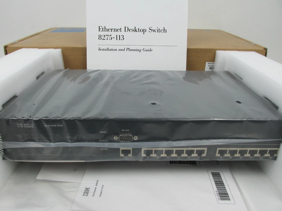 IBM 8275-113 Fast Ethernet Desktop Switch 12-port - Image 4 of 4