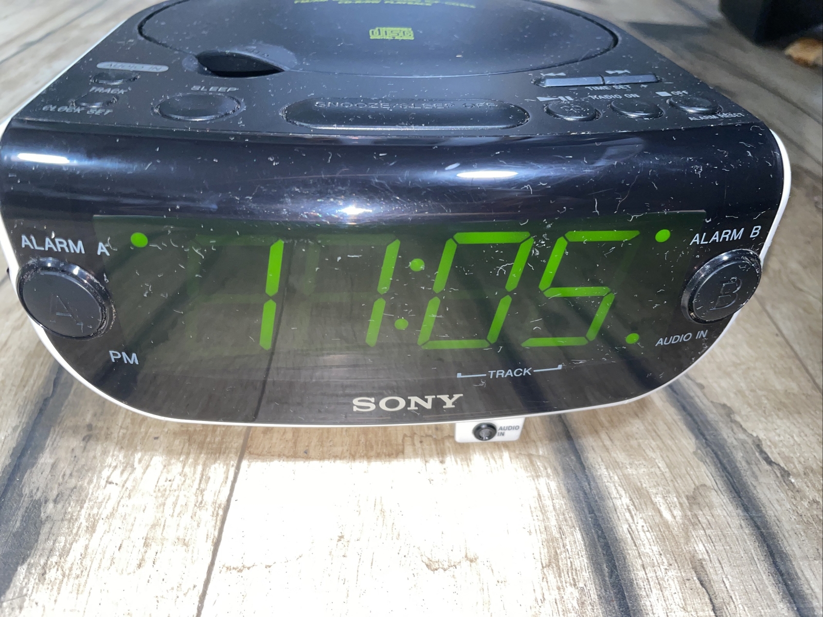 Sony Dream Machine AM/FM/MP3/CD Clock Radio Model ICFCD815 Working