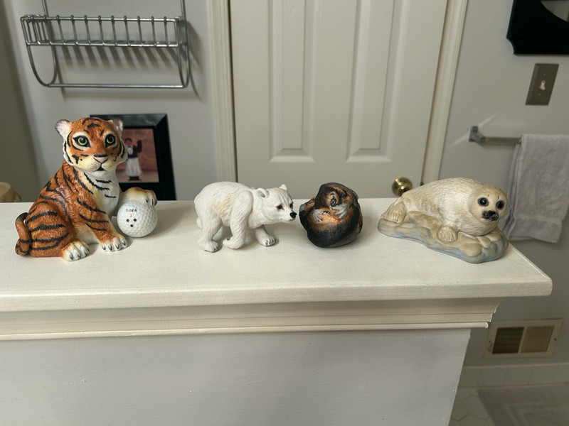 SUPERB LOT of 4 VINTAGE Boehm Porcelain ANIMAL FIGURINES in MINT CONDITION