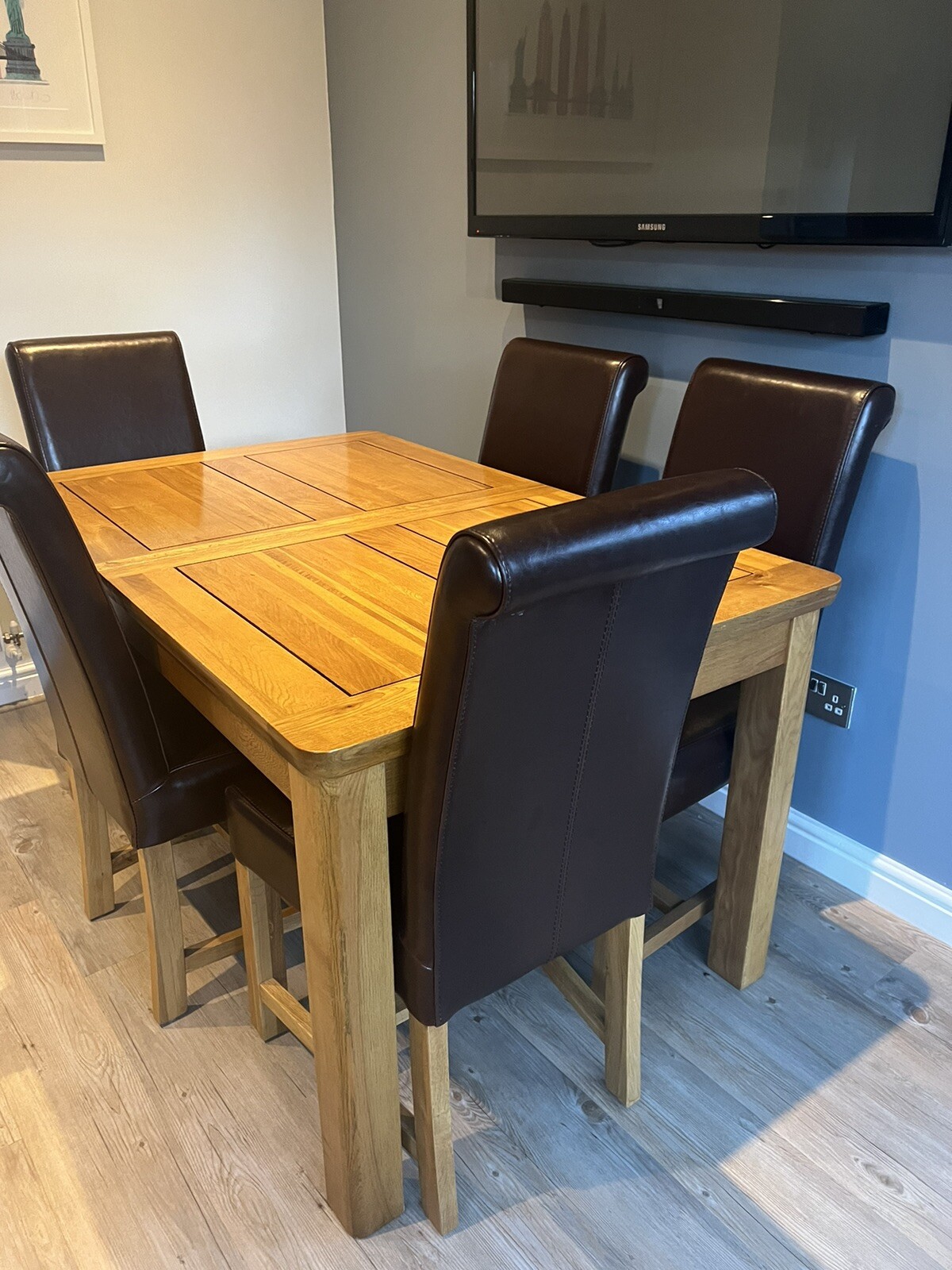 OAK FURNITURE LAND Extendable Dining Room Table and 6 Brown Leather Chairs eBay