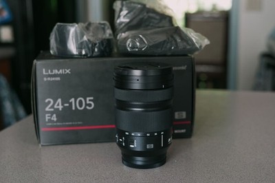 Lumix S 24-105mm f/4 - Excellent Condition