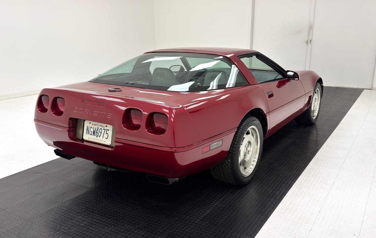 1995 Dark Red Metallic Chevrolet Corvette   | C4 Corvette Photo 8