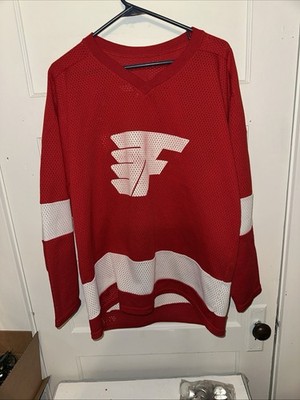 VTG HOCKEY JERSEY COOPER brand L 35 Not Sure Of team. Cannot Find Another One.