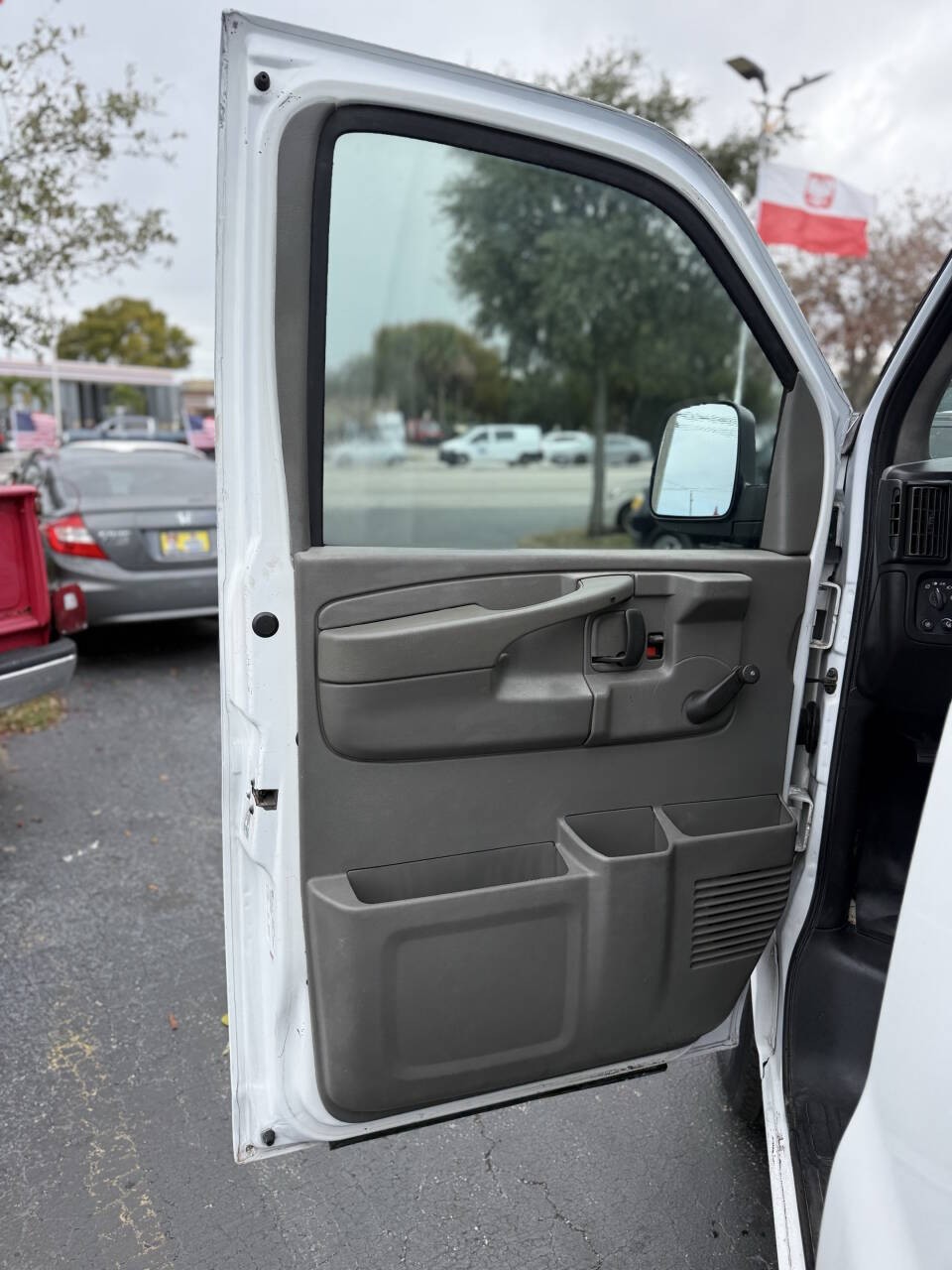 2006 Chevrolet Express 2500 3dr Van thumbnail 14