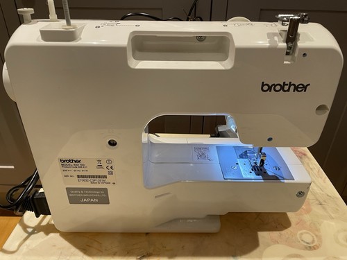 Brother XN1700 Sewing Machine - Picture 2 of 4