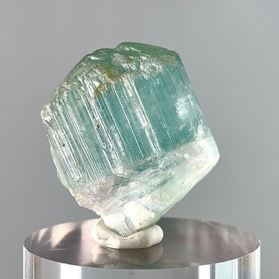 Seltener natürlicher zweifarbiger Meeresschaum Paraiba-ähnlicher Indicolith & rosa Turmalin Kristall